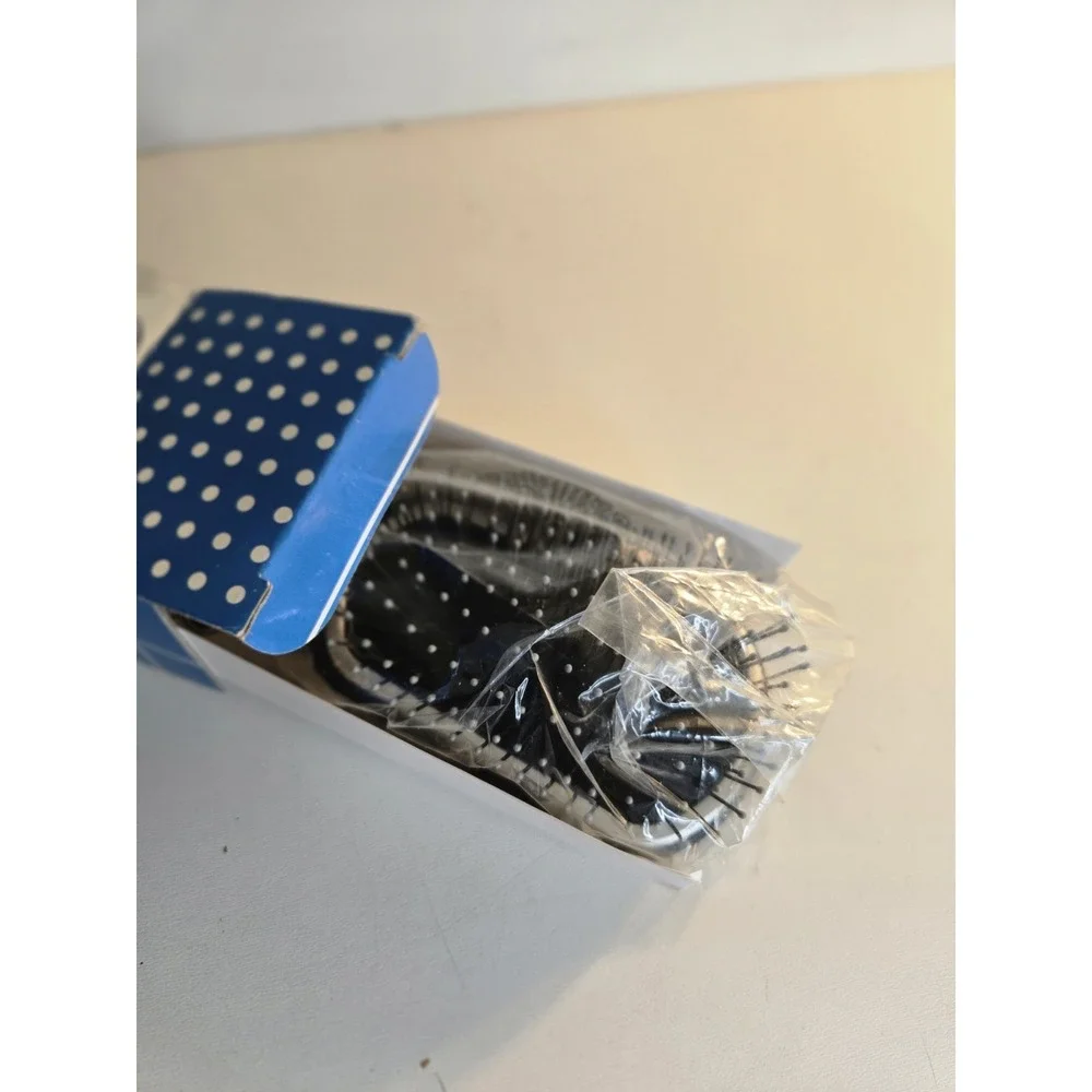 Vintage Brookstone Massaging Battery Power Chrome Bristle Hairbrush 1999 NEW